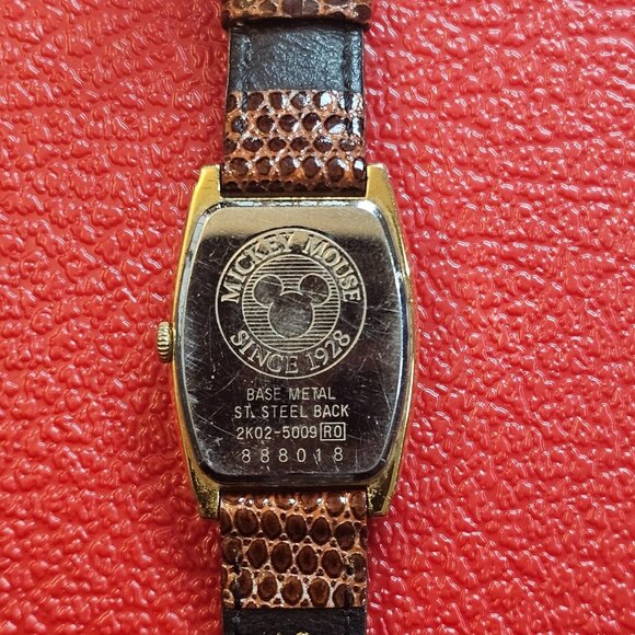 Vintage Seiko Mickey Mouse Watch 2K02-5009 Womens Gold Tone 60th Anniv with Box - Picture 4 of 11